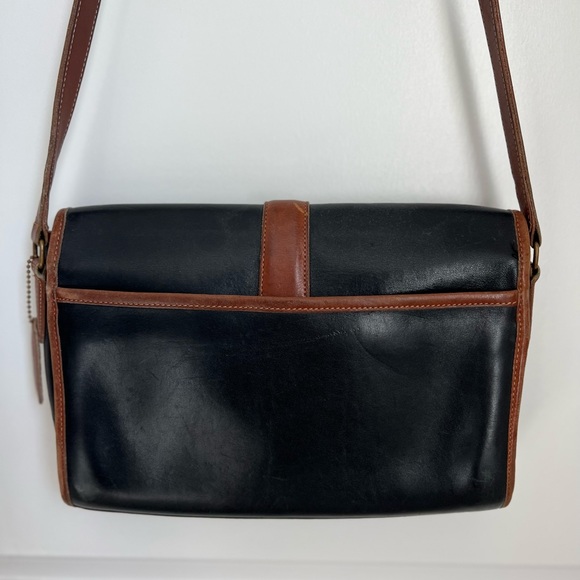 Vintage COACH Leather Crossbody/Shoulder Bag - Picture 2 of 4